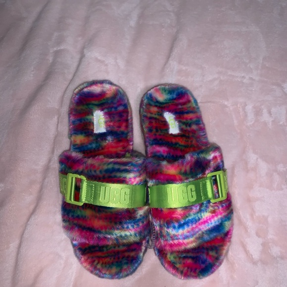 Ugg fluffita pixelate green real fur slides size 7 - Picture 7 of 16